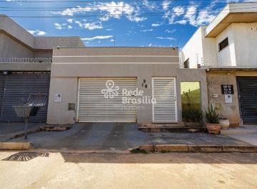 Casa · 178m² · 2 Quartos · 2 Vagas · QE 52  | Casa Sobrado nascente com 2 quartos - sendo 1 suíte - 2 vagas - área de lazer - aceita fina