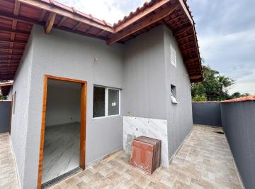 Casa de 2 quartos, Itanhaém · Casa com 2 quartos próximo aos comércios aceitando financiamento bancário 