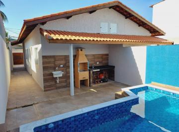 Casa de 2 quartos, Itanhaém · Casa nova com piscina sendo 2 quartos, aceita financiamento bancário 