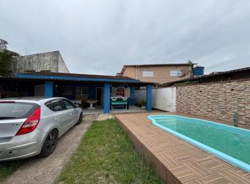 Casa de 3 quartos, Itanhaém · casa com 03 quartos e piscina lado praia