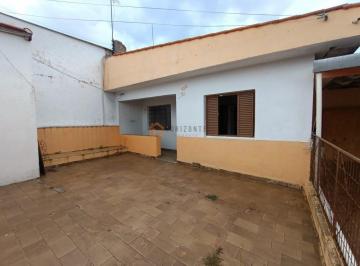 Casa · 193m² · 4 Quartos · 4 Vagas · 3 Casas térreas à venda no mesmo terreno