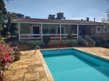 3e84503394ffdcaf9d988a7d6a8925d578ee721a · Linda chácara com pomar, piscina e casa de caseiro a venda em Atibaia