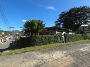 Casa · 422m² · 4 Quartos · 6 Vagas · Ideal para hostel, pousada ou uso residencial – 4 suítes e lazer - Martim de Sá