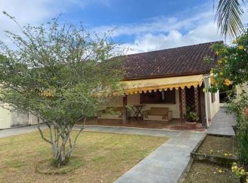 Casa · 360m² · 2 Quartos · 4 Vagas · CASA TÉRREA A 300M DA PRAIA MARTIM DE SÁ - CONFORTO E PRATICIDADE