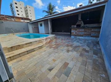Casa · 210m² · 4 Quartos · 3 Vagas · Estilo e lazer na praia! Casa com piscina e gourmet a 150m da praia Martim de Sá! Agende sua visita