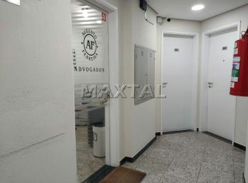 Comercial · 39m² · 1 Vaga · Sala Comercial à Venda com 39m² 2 Banheiros Copa e 1 Vaga de garagem.