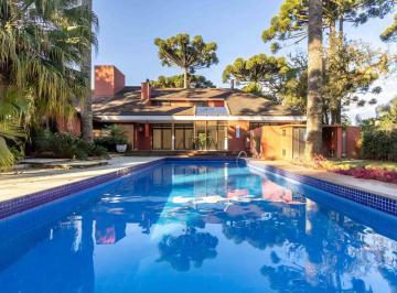 Casa · 600m² · 4 Quartos · 8 Vagas · Casa em condominio à venda em Santa Felicidade  AR