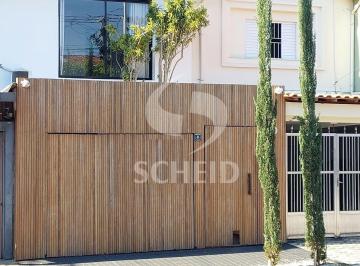 Casa · 195m² · 3 Quartos · 1 Vaga · Sobrado de 195 m² com 3 quartos todo reformado na região do Campo Belo