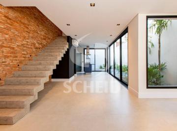 Casa · 160m² · 3 Quartos · 2 Vagas · Casa de Vila á venda com 3 Dormitórios sendo 3 suítes e com 2 Vagas