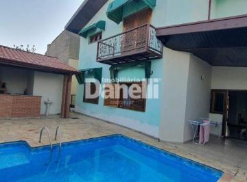 Casa · 149m² · 3 Quartos · 2 Vagas · Sobrado à venda, 3 quartos, 1 suíte, 2 vagas, Centro - Taubaté/SP
