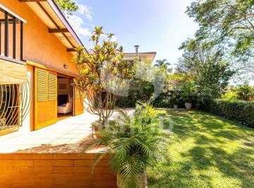 Casa · 250m² · 3 Quartos · 4 Vagas · CASA DE RUA FECHADA