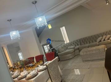 Casa · 240m² · 4 Quartos · 2 Vagas · R7 Imobiliária Vende sobrado no Bussocaba Osasco com 01 suíte
