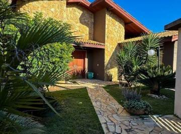 c0bb2fb64c409d9b8422978eef92a81865836421 · Casa com 4 dormitórios à venda, no Morumbi - Atibaia/SP