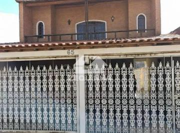 Casa · 236m² · 3 Quartos · 3 Vagas · Casa em Aliança, Osasco/SP de 236m² 3 quartos à venda por R$ 900.000,00