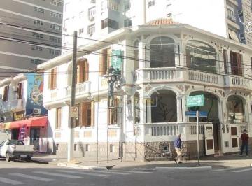 Casa · 635m² · 9 Quartos · 2 Vagas · Casa - Pompeia - Santos