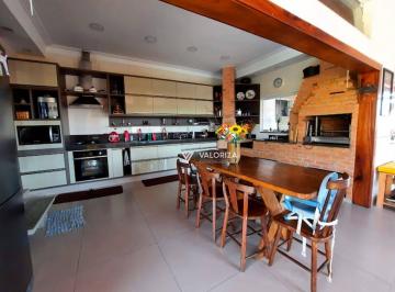 03660e2b665adda17b14c39244db42e8420bc637 · Casa com 6 quartos à venda, 270 m² por R$ 1.200.000 - Jardim Toledo - Votorantim/SP