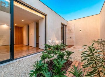 5d7f540ce5b15ad60b48418ea7d1a75ce1f11646 · Casa com 4 quartos à venda, 422 m² por R$ 5.499.900 - Condomínio Residencial Lago Azul Golf Club - A