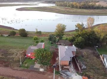 Foto 01 · Terreno de 630m² em condomínio fort lake à beira d'água em Quinze de Novembro-RS no bairro Interior
