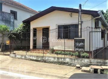 dd5af593 · Casa, 4 dormitórios, 105 m², em Centro