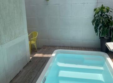 Casa de 2 quartos, Praia Grande · MARACANA COM PISCINA R$3.500