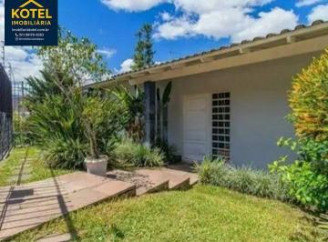 Casa · 234m² · 3 Quartos · 3 Vagas · Casa 3d com suíte, bairro três figueira