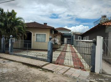 507973_iX2d4G77_50797365e10d70be00f.jpg · Casa 06 quartos, sendo 01 suíte, à venda, Bairro Centro Palhoça SC