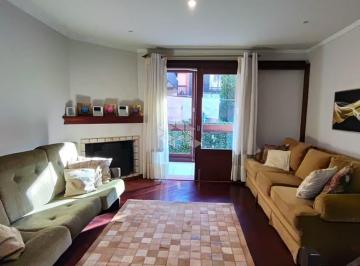 703448_iiR81hUJa_70344868780b44d6e00.jpg · Apartamento no centro de Gramado á pucos passos da Rua Torta