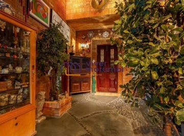 Casa · 579m² · 3 Quartos · 5 Vagas · Casa de Alto Padrão na Granja Julieta - 3 Suítes