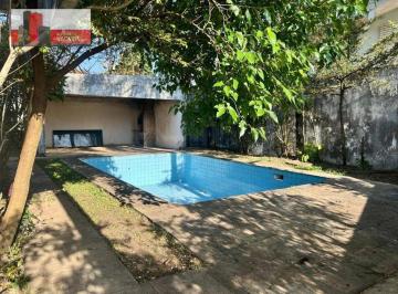 a73d026513a2f9d09292955580c2b5076d10beba · Casa Térrea no Jardim dos Estados, 383m², 3 vagas, R. Regina Badra, 701.