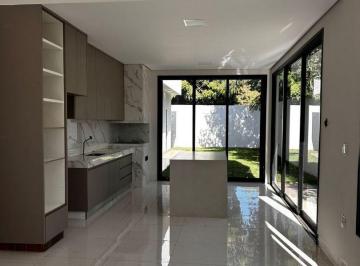 Casa · 160m² · 3 Quartos · 2 Vagas · Casa com 3 quartos à venda, Bairro Daniel Fonseca - Uberlândia/MG