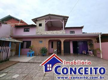 Casa de 5 quartos, Imbé · C437 - Imóvel com 05 dormitórios, piscina e anexo em excelente localização