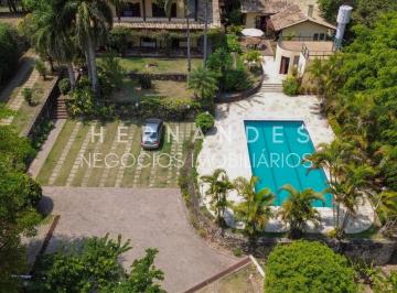 Casa de 4 quartos, Santana de Parnaíba · Casa estilo chácara luxuosa casa na Aldeia da Serra,  15 vagas de garagem 