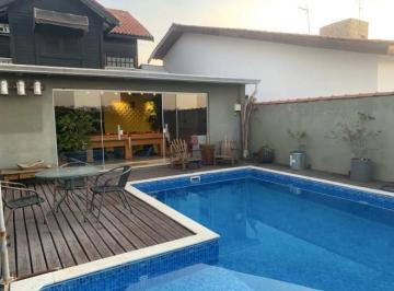 Casa · 270m² · 3 Quartos · 4 Vagas · Lindo Sobrado em Madeira Ipê no Ibiti do Paço