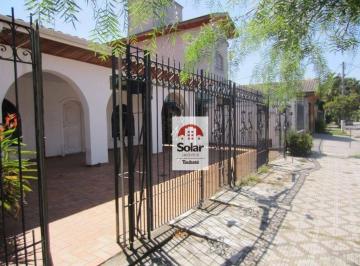 63fbb4080e6766a5084d8dc386b0c2b4401d6383 · Casa à venda, 263 m² por R$ 1.300.000,00 - Jardim das Nações - Taubaté/SP