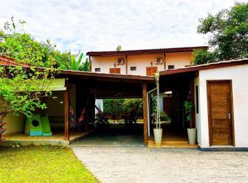 Casa · 185m² · 6 Quartos · 5 Vagas · Sobrado À Venda Na Praia De Pernambuco Em Guarujá.