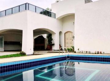 Casa · 248m² · 3 Quartos · 2 Vagas · Casa Próxima ao Mar À Venda Na Praia De Pernambuco Em Guarujá.