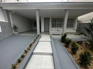 Casa · 300m² · CASA VILA DOS LAVRADORES - BOTUCATU / SP