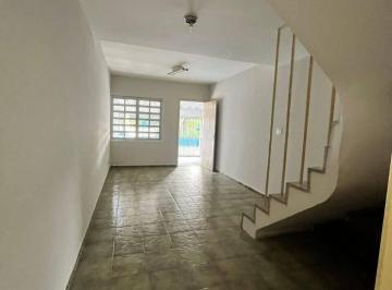 Casa · 98m² · 2 Quartos · 2 Vagas · Sobrado Vago Oportunidade - 2 quartos e 2 vagas paralelas - Santa Maria