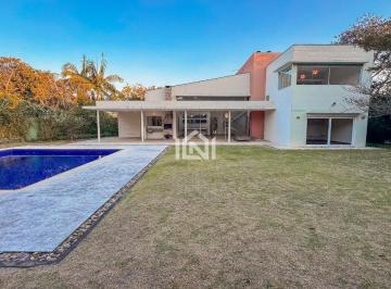 Casa para venda no condominio Villa Vianna - Quintal com piscina · Casa à venda - na Granja Viana