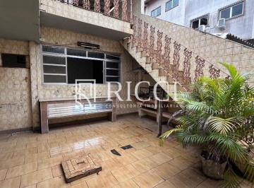 Casa à venda com 4 quartos e 4 banheiros na Vila B · Casa com 4 quartos à Venda na Vila Belmiro - Santos
