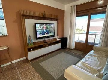 Apartamento · 77m² · 2 Quartos · 1 Vaga · Apartamento com Sacada Próximo do Mar em Tramandaí