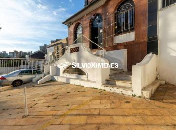 Casa · 471m² · 4 Quartos · 6 Vagas · Casa à venda com 471m², 4 quartos e 6 vagas