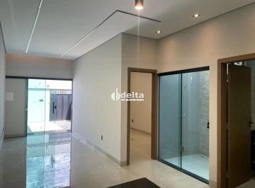 Casa · 125m² · 2 Quartos · 2 Vagas · Casa com 2 quarto sendo 1 suíte disponível para venda no bairro Jardim Holanda em Uberlândia MG