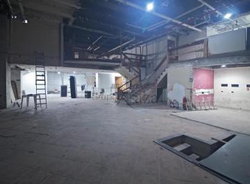 Comercial · 474m² · 3 Quartos · Loja Comercial - República - 474m².