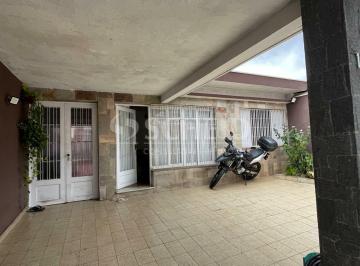 Casa · 120m² · 2 Quartos · 1 Vaga · CASA TERREA