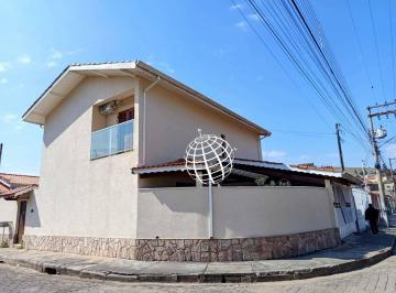 bdc88f31a3d013bb90803837754f716769f2713f · Casa com 3 dormitórios à venda, 218 m² por R$ 650.000,00 - Jardim Santo Afonso - Piracaia/SP
