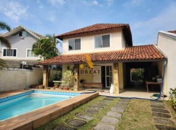 Casa · 221m² · 4 Quartos · 3 Vagas · Venda de Casa em Condomínio com 4 quarto(s), 1 suíte(s), 221 m², por R$ 2.6 milhões, no condomínio R