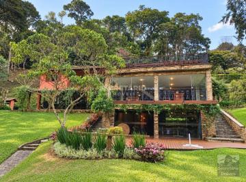 2dc30b5b0f75c7e99057f59252c5817fe422116e · Sítio com 6 dormitórios à venda, 34000 m² por R$ 2.600.000,00 - Pedro do Rio - Petrópolis/RJ