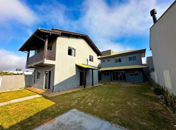 Casa · 219m² · 7 Quartos · 1 Vaga · Casa para a Família Toda