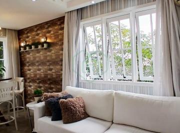 Casa · 243m² · 4 Quartos · 4 Vagas · Oportunidade Exclusiva –Sobrado Casa Triplex Mobiliada no Bairro Anita Garibaldi por R$ 1.190.000,00